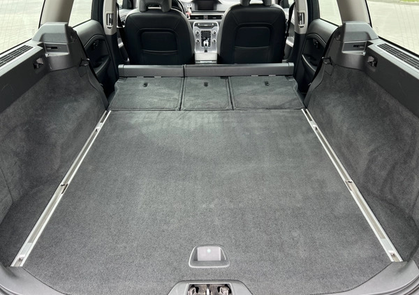 Volvo V70 cena 38000 przebieg: 421800, rok produkcji 2015 z Kraków małe 781